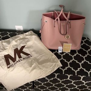 Michael Kors Pink Jet Set Bag